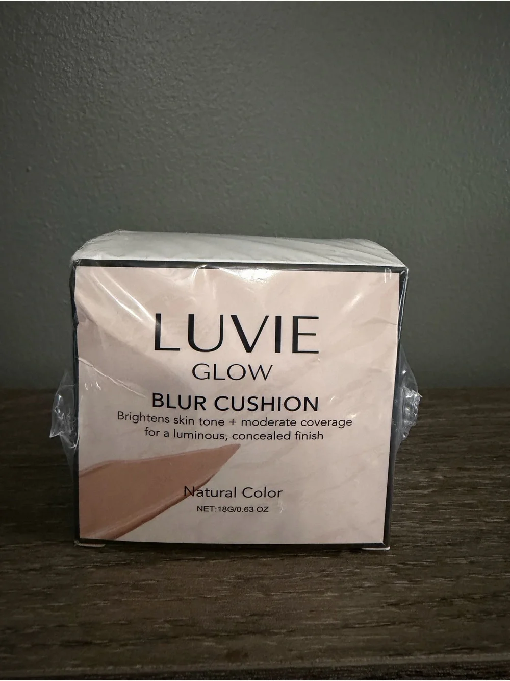 Luvie Glow Blur Cushion Foundation - Natural Color